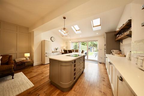 3 bedroom semi-detached house for sale, Orchard Road, Hull