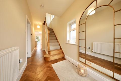 3 bedroom semi-detached house for sale, Orchard Road, Hull