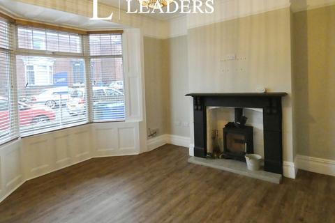 3 bedroom semi-detached house to rent, Alexandra Road West, Chesterfield, Derbyshire, S40