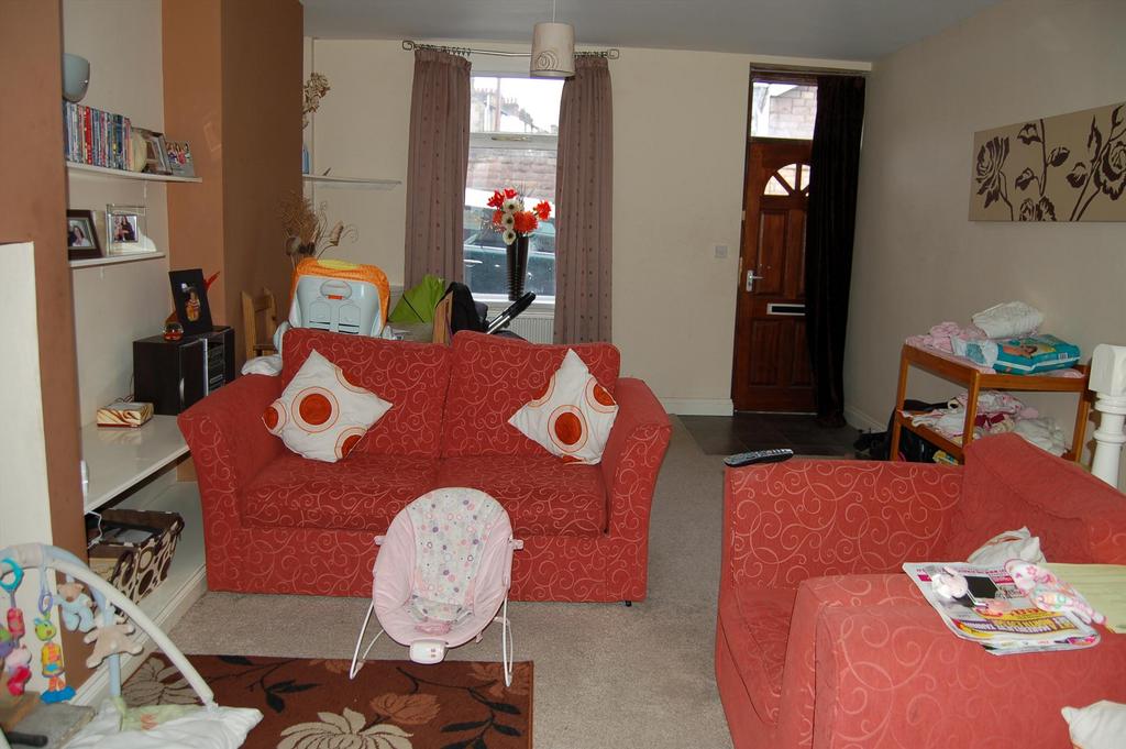 Lounge/Dining Room