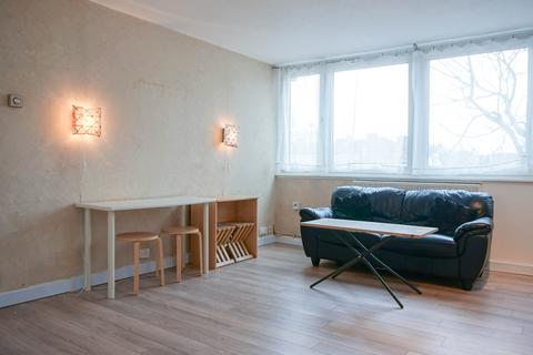 1 bedroom flat to rent, Tawny Way, London SE16