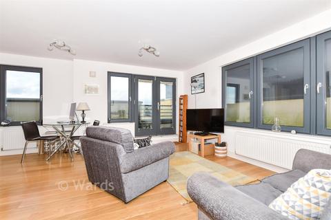 1 bedroom flat for sale, Hewson Court, Maidstone ME14
