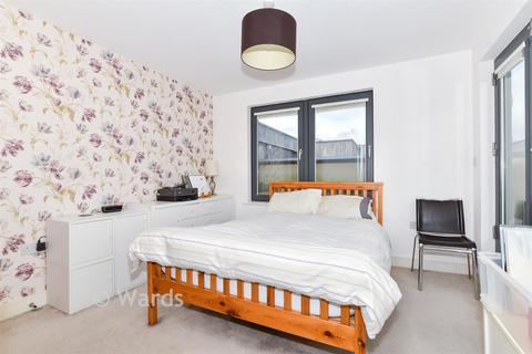 1 bedroom flat for sale, Hewson Court, Maidstone ME14