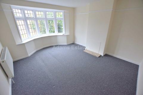 4 bedroom semi-detached house to rent, Allcroft Road, Reading