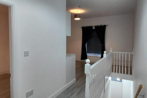 1 bedroom flat to rent, Ashton Road, Oldham