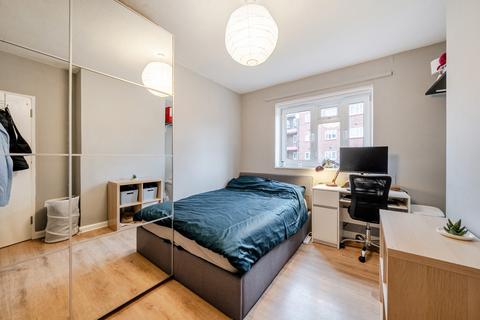1 bedroom apartment for sale, Wesley Close, London
