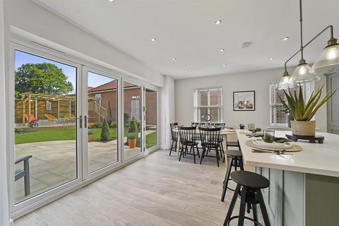 4 bedroom detached house for sale, Lawford Green, Manningtree
