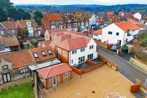 undefined, High Street, Cromer NR27