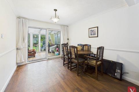 undefined, Lime Avenue, Luton LU4