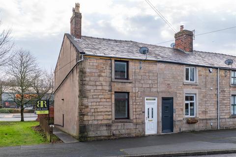 2 bedroom end of terrace house to rent, Water Street, Chorley
