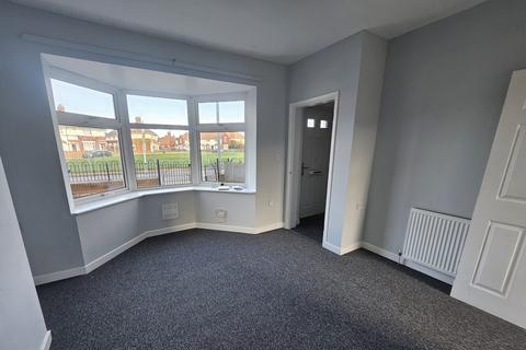 2 bedroom terraced house to rent, 33rd Avenue, Hull HU6