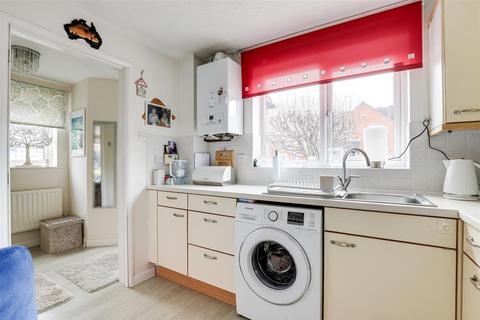 3 bedroom end of terrace house for sale, Verona Avenue, Nottingham NG4