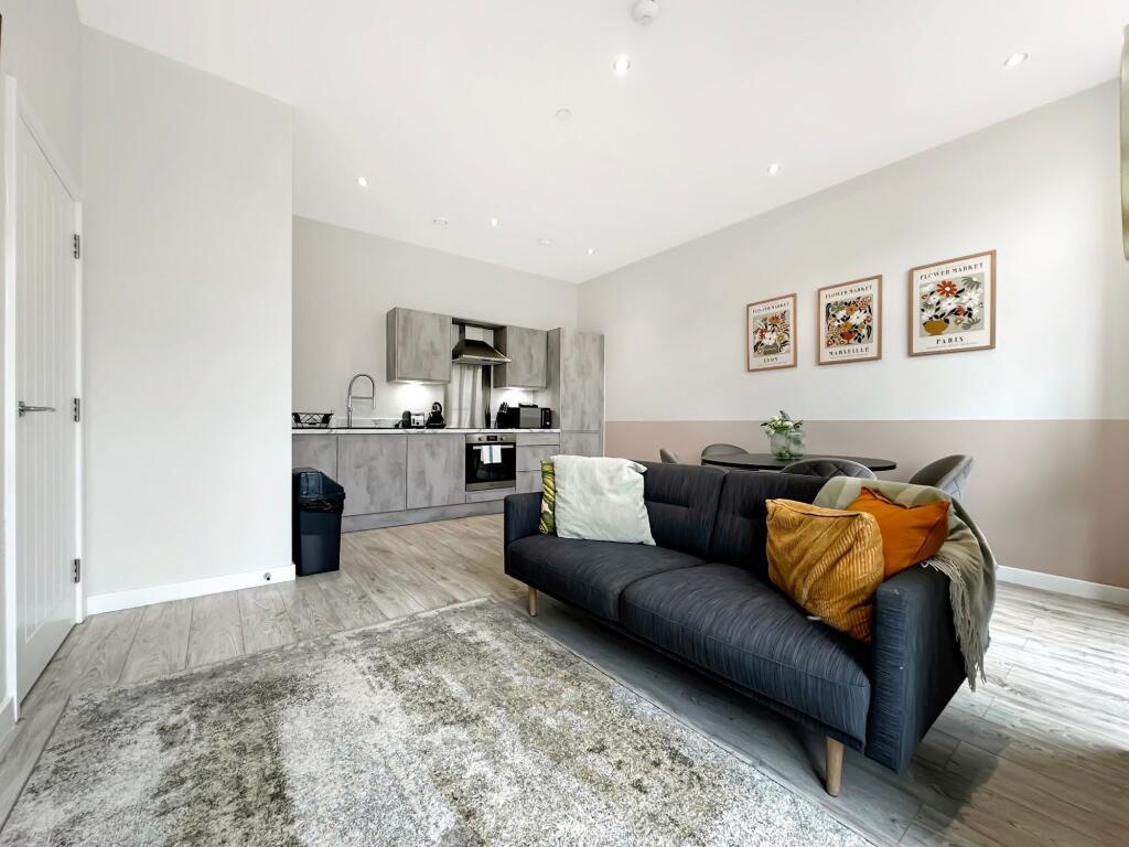 2 bed flat to rent Glynde Street, London SE4