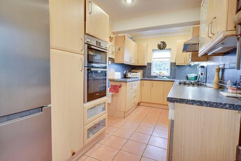 3 bedroom end of terrace house for sale, Cambridge Road, Sawbridgeworth, CM21