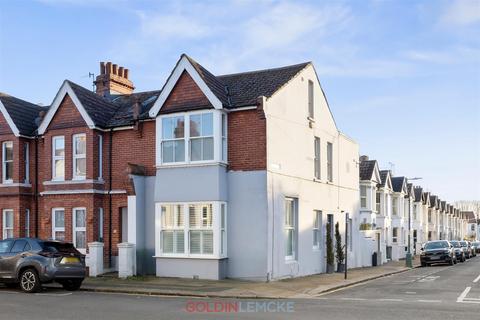 3 bedroom end of terrace house for sale, Payne Avenue, Hove