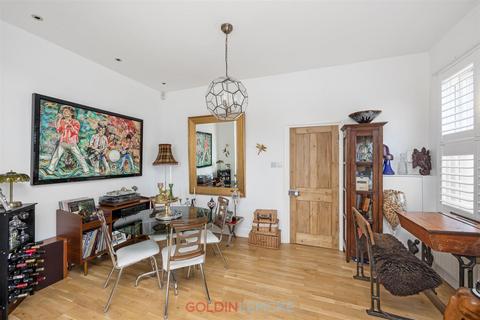 3 bedroom end of terrace house for sale, Payne Avenue, Hove
