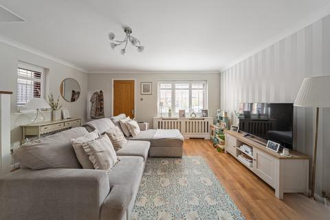 3 bedroom semi-detached house for sale, Hasted Close, Greenhithe DA9
