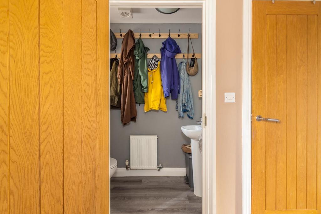 8 Garfield Road, BS5-20.jpg