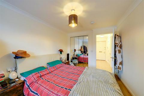 1 bedroom apartment for sale, Mortimer House, Penfold Road, Broadwater, West Sussex, BN14 8PG