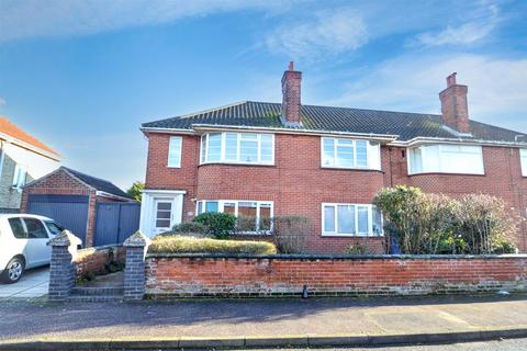 2 bedroom flat to rent, St Albans Road, Norwich