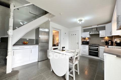 3 bedroom detached house for sale, Grahamfield Place, Beith