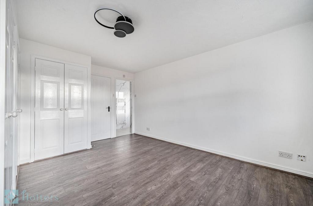 Bedroom One 1.jpg
