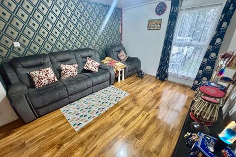 3 bedroom terraced house for sale, Oat Hill Drive, Ecton Brook, Northampton NN3