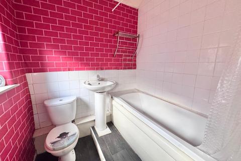 2 bedroom end of terrace house for sale, Hundens Lane, Darlington