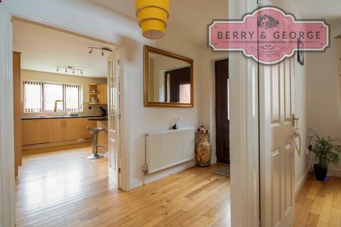 2 bedroom detached house for sale, Bryn Carrog, Colwyn Bay LL29