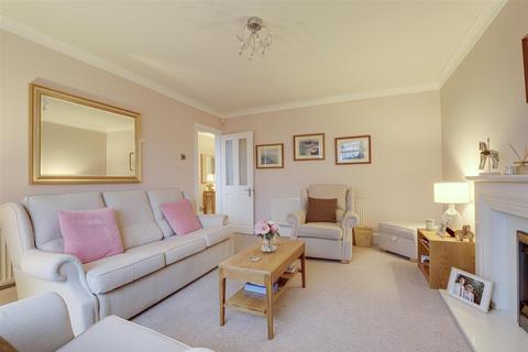2 bedroom detached bungalow for sale, Harrow Road, Nottingham NG2