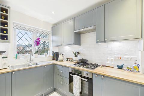2 bedroom maisonette for sale, Meadowbank Road, Surrey GU18