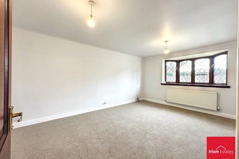undefined, Rushmoor Close, Irlam, M44