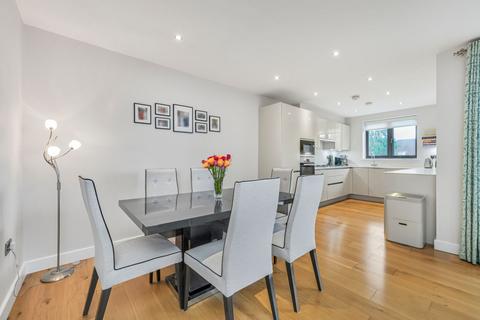 2 bedroom flat for sale, Bickley Park Road, Bromley, Kent, BR1