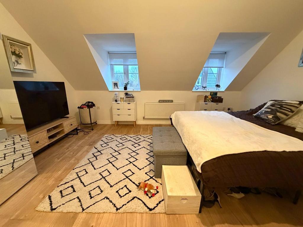 Bedroom One.jpeg