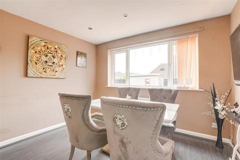 4 bedroom end of terrace house for sale, Skipton Circus, Nottingham NG3