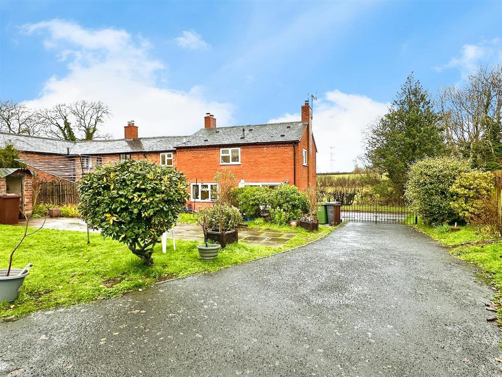 Top of drive to house