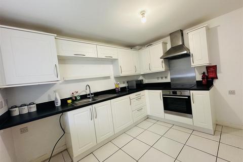 3 bedroom house to rent, Sargasso Lane, Bermuda Road, CV10 7GJ