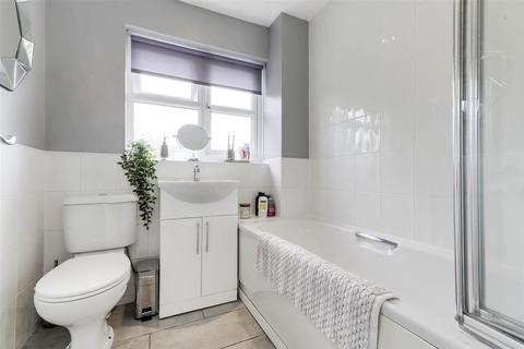 3 bedroom house for sale, Shacklock Close, Nottingham NG5