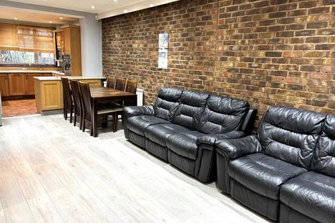 3 bedroom semi-detached house for sale, Methuen Road, Edgware HA8