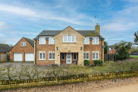 4 bedroom house for sale - The Pingle, Northborough, Peterborough