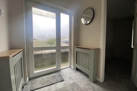 2 bedroom terraced house to rent, Huntingdon Avenue, Oldham, Lancashire, OL9