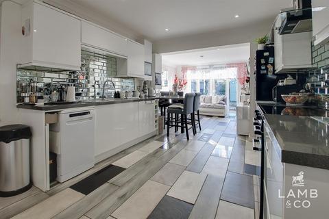 2 bedroom semi-detached bungalow for sale, Burrs Road, Clacton-On-Sea CO15