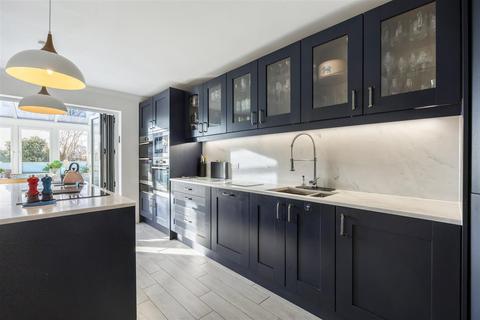 5 bedroom detached house for sale, New Barn Lane, Cheltenham