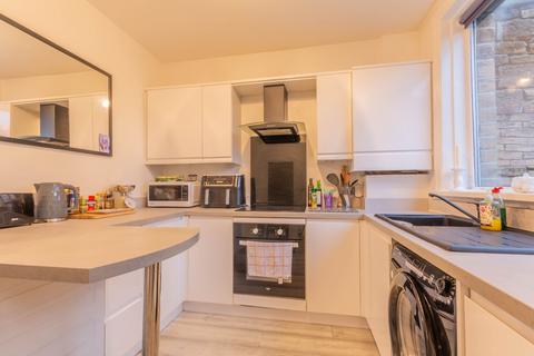 2 bedroom end of terrace house for sale, Hillside Road, Bingley, West Yorkshire, BD16