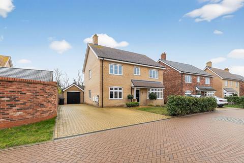 4 bedroom detached house for sale - Wooding Place, Wilstead