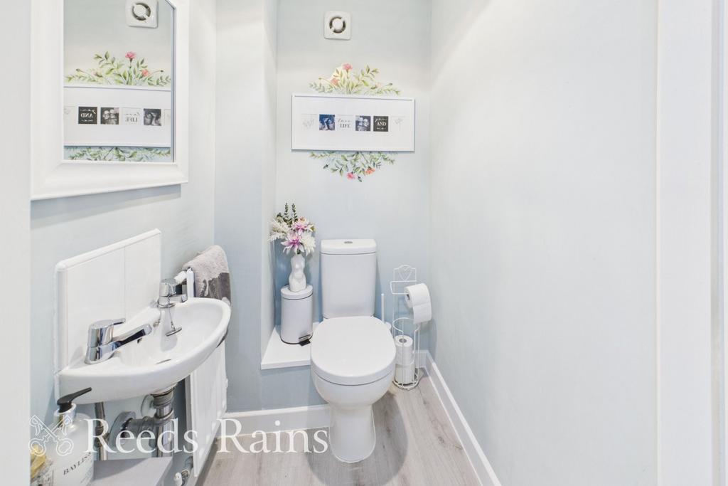 Ground Floor Wc