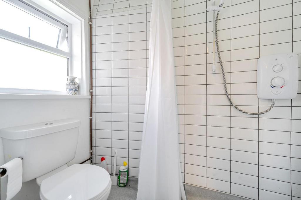 DOWNSTAIRS SHOWER WET ROOM.jpg
