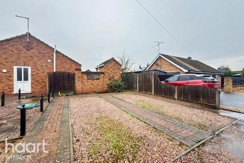 1 bedroom bungalow for sale, The Barracks, Gorefield