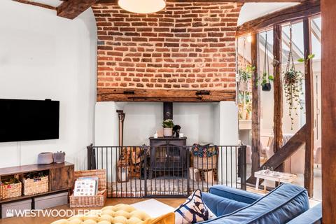 4 bedroom terraced house for sale, Bluecoat Yard, Ware SG12