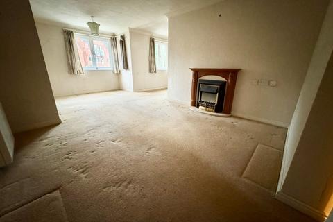 2 bedroom apartment for sale, Wright Lodge, Cheshire CW5